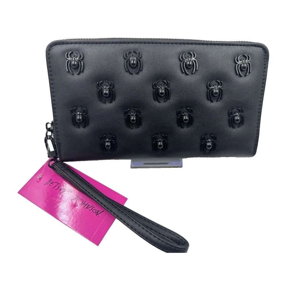 Betsey Johnson Black Zip Around Wallet Wristlet All Over Spiders DetachableStrap